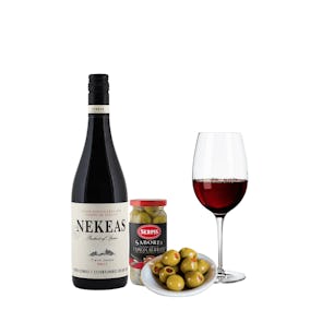 Wine and Olives: An Ultimate Pairing